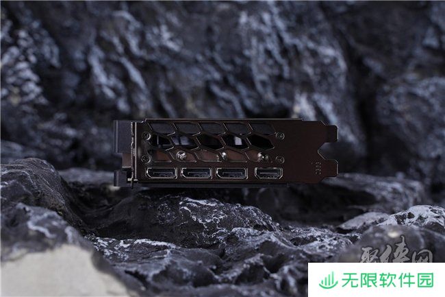 速速拿下这款新卡，影驰RTX 5070 FIRE评测